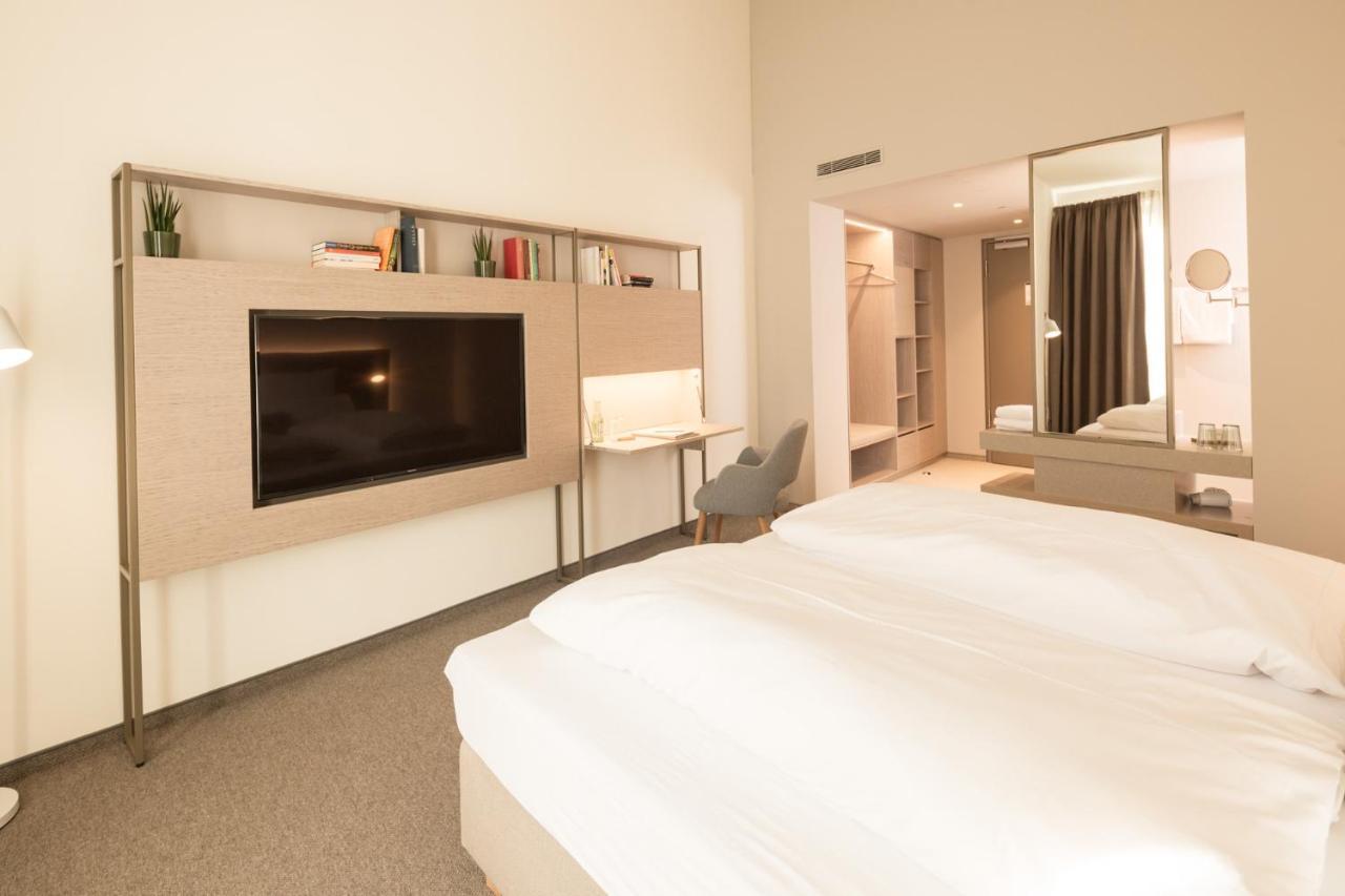Das Acker Hotel Нойбург ан дер Донау Екстериор снимка